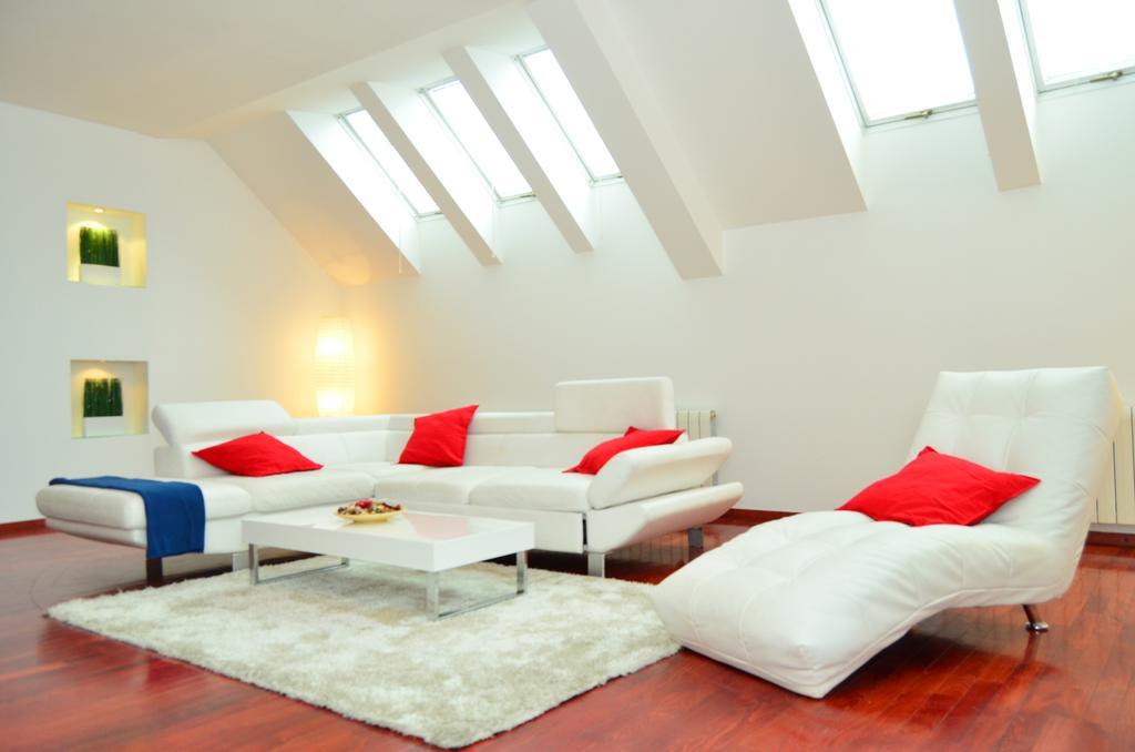 Hi-End Apartment Zagreb Buitenkant foto
